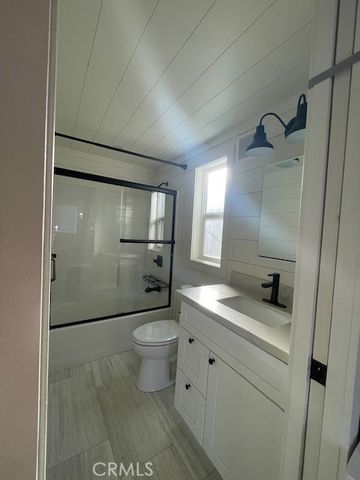 313 1st Street E, La Habra, CA 90631