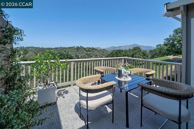 592 High Eagle Ct, Walnut Creek, CA 94595