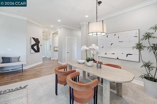 592 High Eagle Ct, Walnut Creek, CA 94595