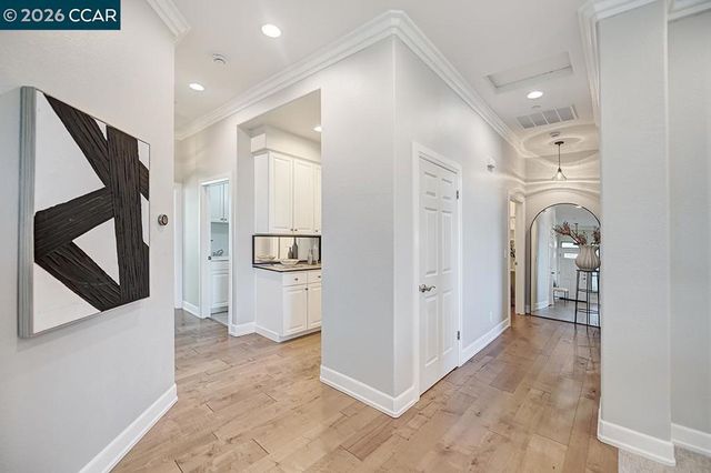 592 High Eagle Ct, Walnut Creek, CA 94595