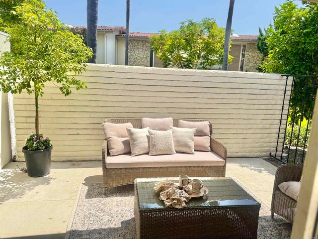 7019 Estrella De Mar Road, Carlsbad, CA 92009