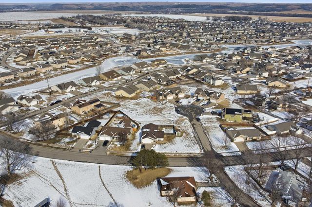 812 Butterfield Road, Manhattan, KS 66502