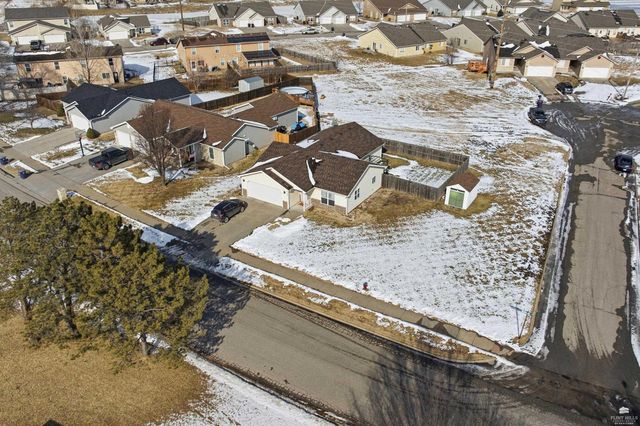 812 Butterfield Road, Manhattan, KS 66502