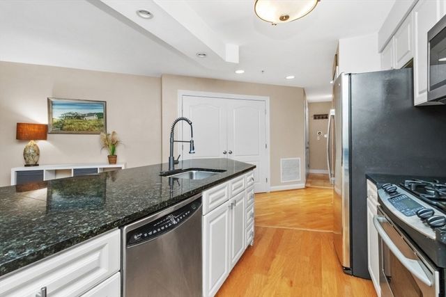 501 Commerce Dr 2204, Braintree, MA 02184