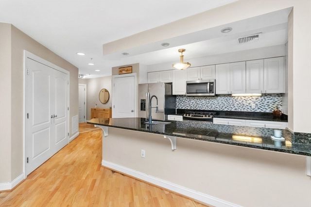 501 Commerce Dr 2204, Braintree, MA 02184