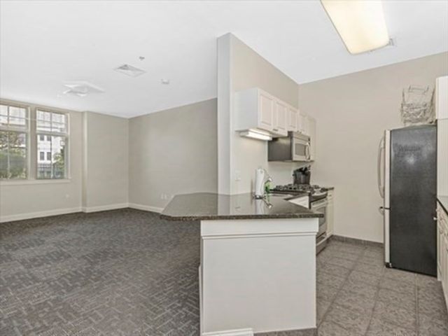 501 Commerce Dr 2204, Braintree, MA 02184