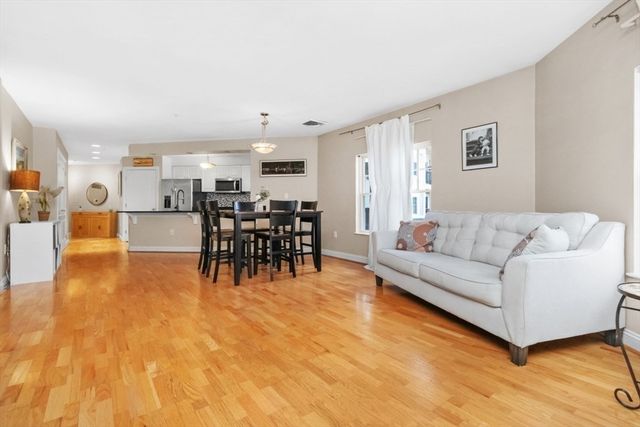 501 Commerce Dr 2204, Braintree, MA 02184