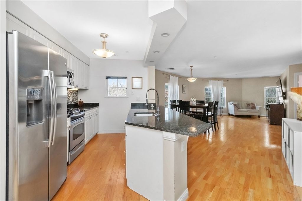 501 Commerce Dr 2204, Braintree, MA 02184