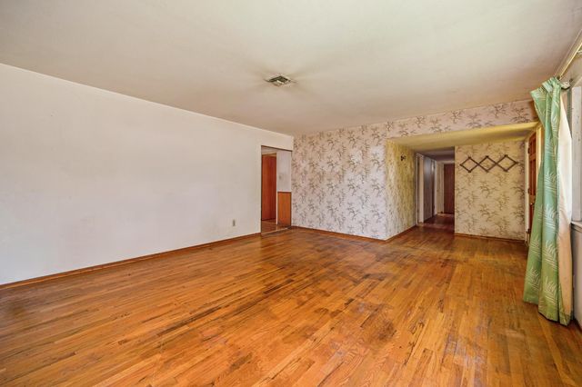 4764 Hixon Cir, Carmichael, CA 95608