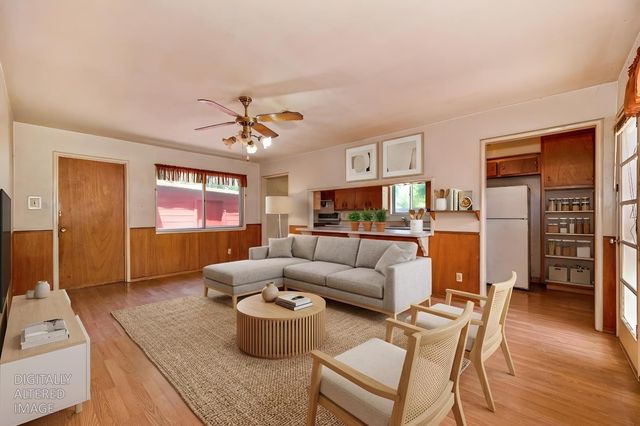 4764 Hixon Cir, Carmichael, CA 95608