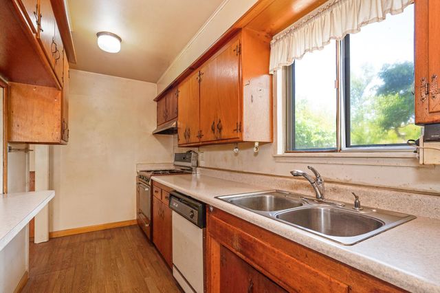 4764 Hixon Cir, Carmichael, CA 95608
