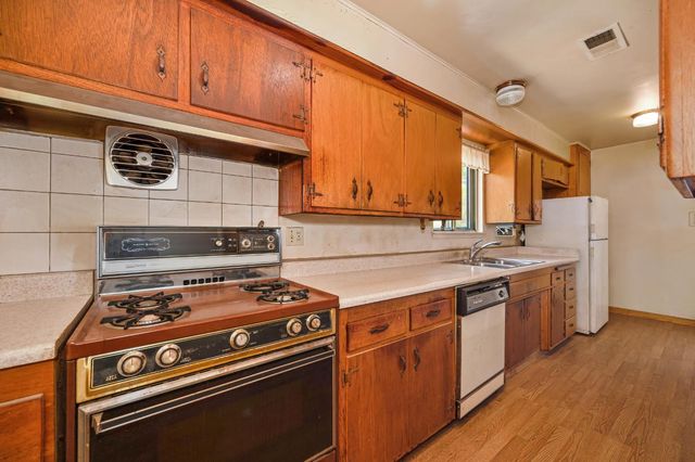 4764 Hixon Cir, Carmichael, CA 95608