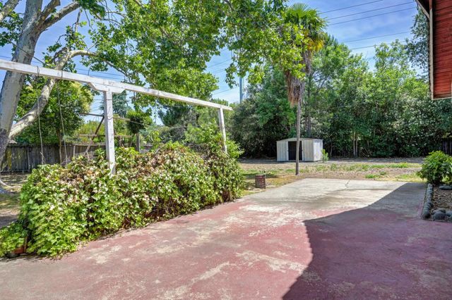 4764 Hixon Cir, Carmichael, CA 95608