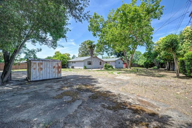 4764 Hixon Cir, Carmichael, CA 95608