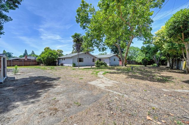4764 Hixon Cir, Carmichael, CA 95608