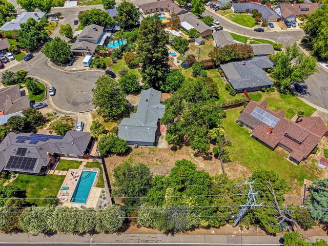 4764 Hixon Cir, Carmichael, CA 95608