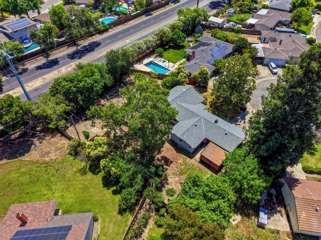 4764 Hixon Cir, Carmichael, CA 95608