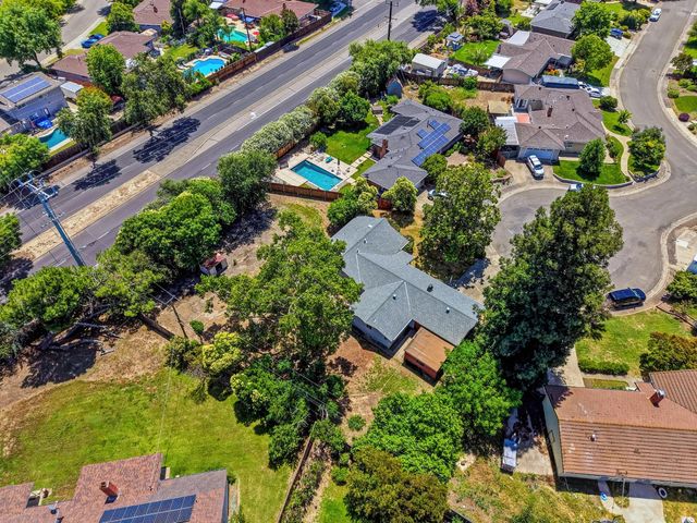 4764 Hixon Cir, Carmichael, CA 95608