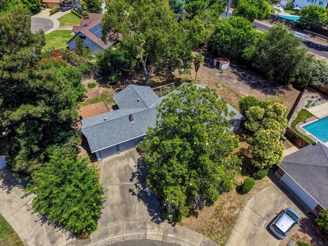 4764 Hixon Cir, Carmichael, CA 95608