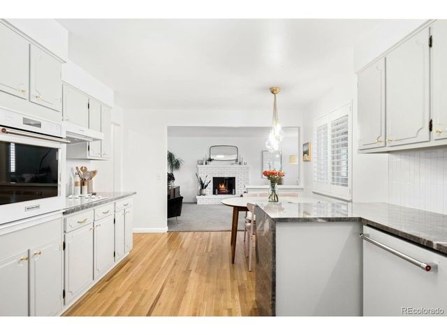 215 Oakland St, Aurora, CO 80010