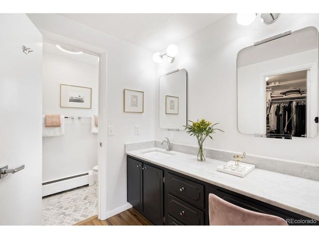 215 Oakland St, Aurora, CO 80010