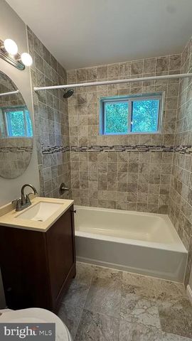 7401 CAMP ALGER AVE, Falls Church, VA 22042