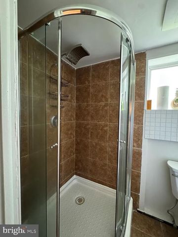 7401 CAMP ALGER AVE, Falls Church, VA 22042