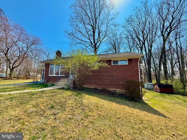 7401 CAMP ALGER AVE, Falls Church, VA 22042