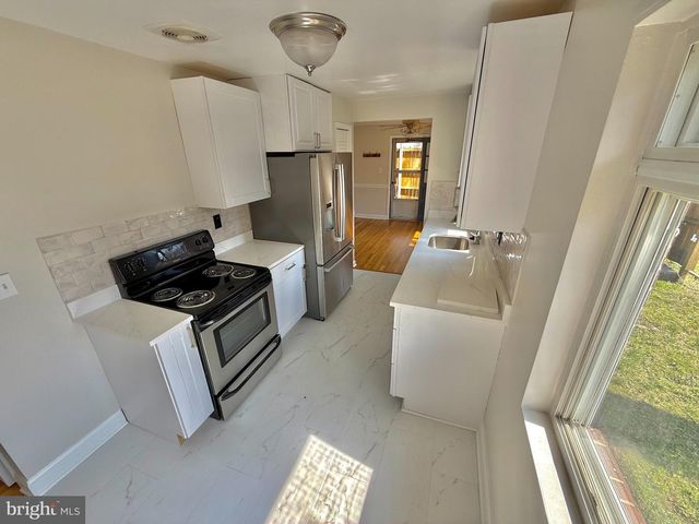 7401 CAMP ALGER AVE, Falls Church, VA 22042