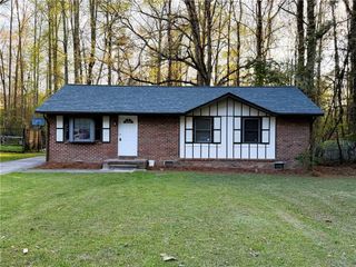 1345 Labelle Street, Jonesboro, GA 30238