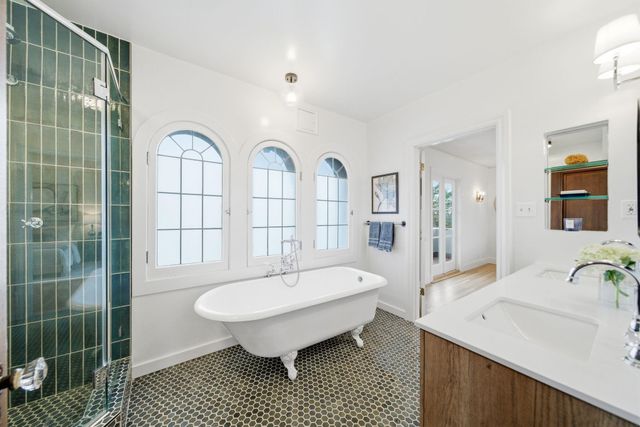 662 Calmar Ave., Oakland, CA 94610