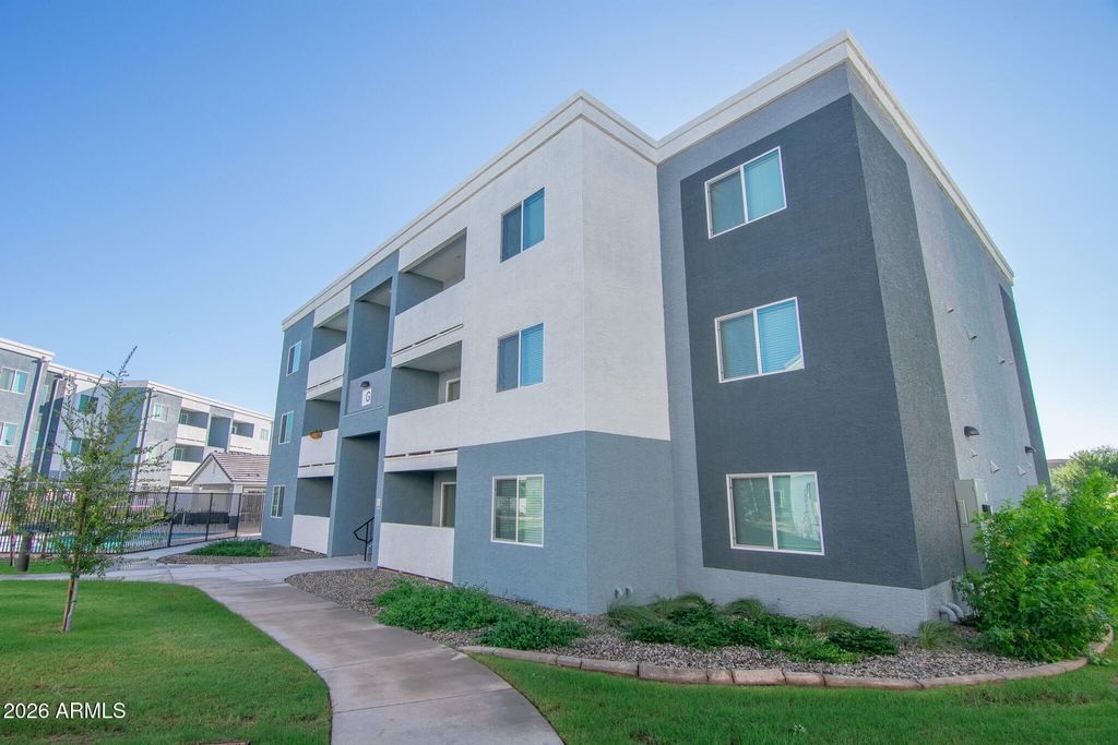 12945 W GREENWAY Road 19, El Mirage, AZ 85335 — exterior