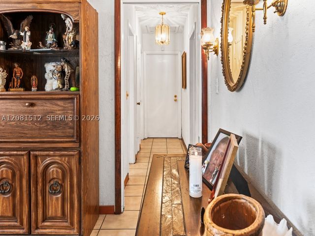 4850 NW 6th St, Miami, FL 33126