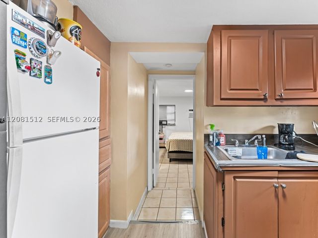 4850 NW 6th St, Miami, FL 33126