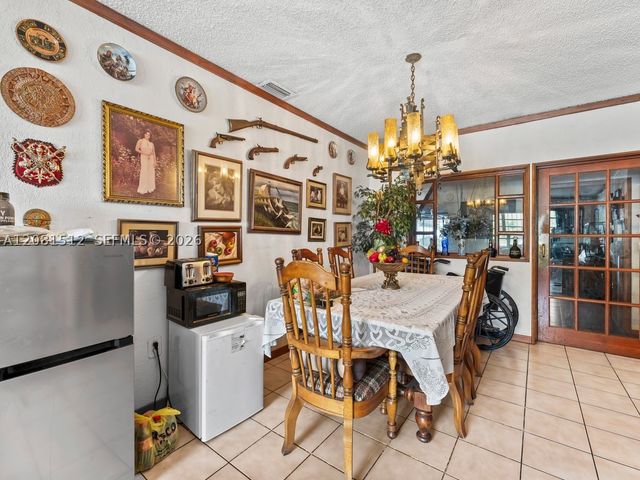 4850 NW 6th St, Miami, FL 33126