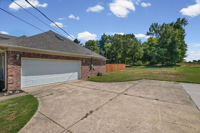 371 BRIERHEDGE RD, Covington, TN 38019