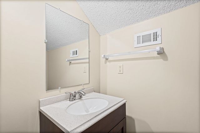 371 BRIERHEDGE RD, Covington, TN 38019
