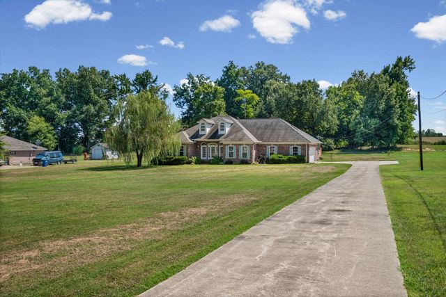 371 BRIERHEDGE RD, Covington, TN 38019
