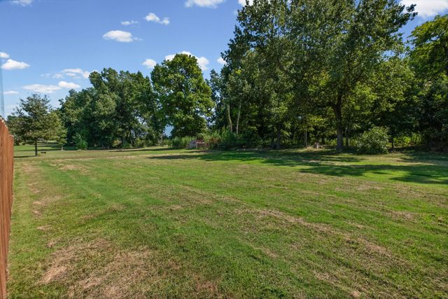 371 BRIERHEDGE RD, Covington, TN 38019