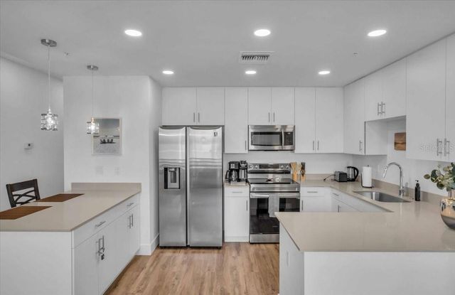 1703 N TAMIAMI TRAIL 304, Sarasota, FL 34234