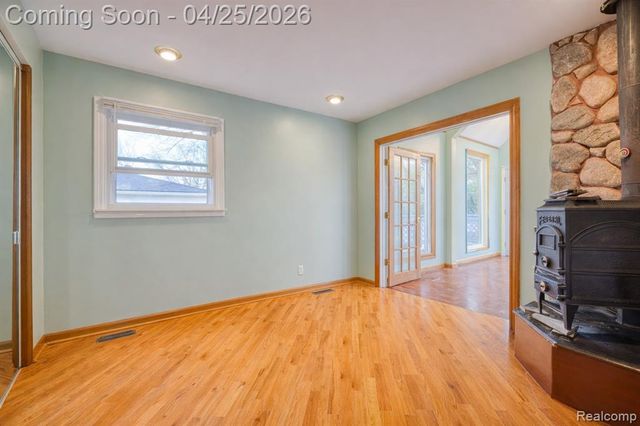 1951 N Crown Street, Westland, MI 48185