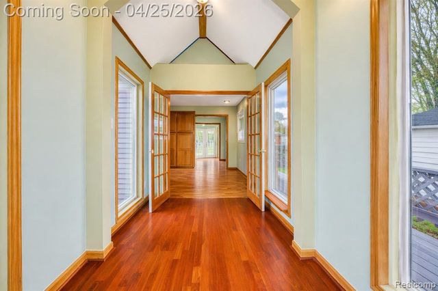 1951 N Crown Street, Westland, MI 48185