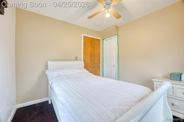 1951 N Crown Street, Westland, MI 48185