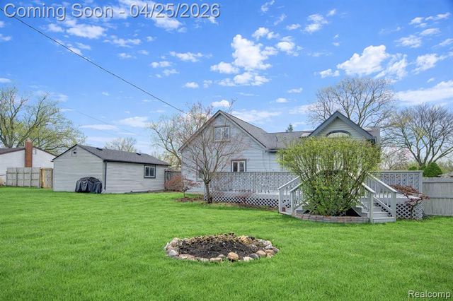 1951 N Crown Street, Westland, MI 48185