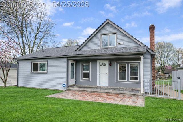 1951 N Crown Street, Westland, MI 48185