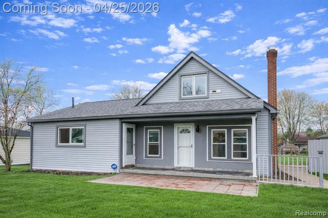 1951 N Crown Street, Westland, MI 48185