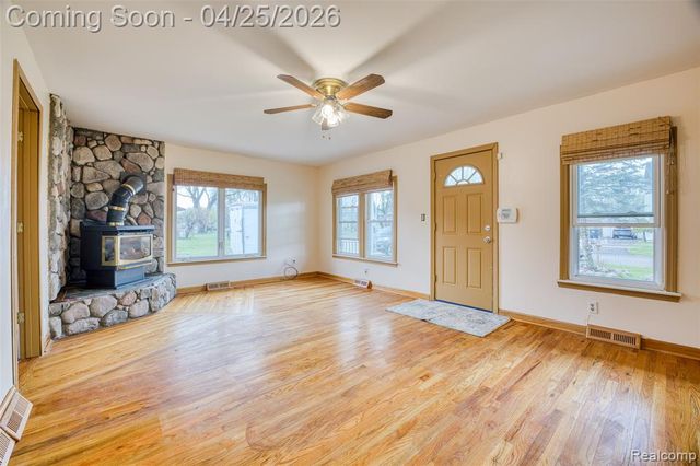 1951 N Crown Street, Westland, MI 48185