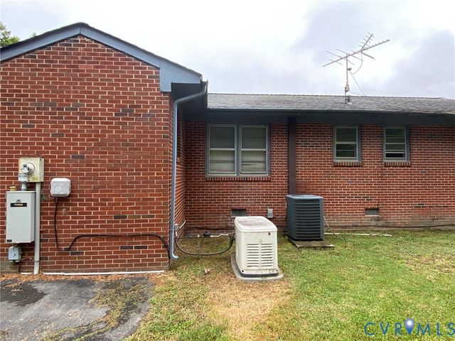 222 Beaver Dam Rd, Waverly, VA 23890