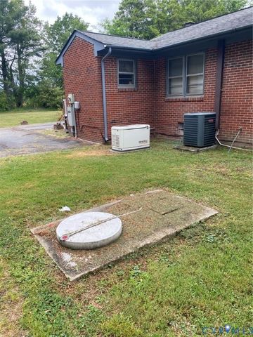 222 Beaver Dam Rd, Waverly, VA 23890