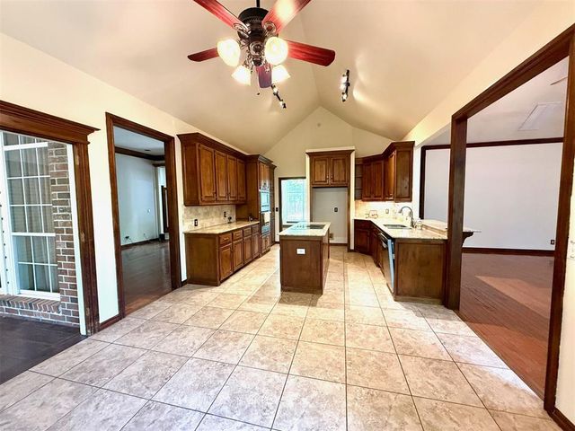 3900 Chickasha, Edmond, OK 73013